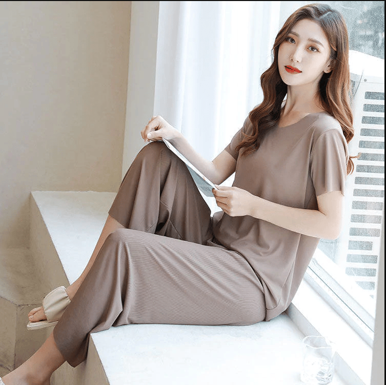 European Foreign Ladies Casual Solid Color Polo Shirt Loose Pants Two Piece  Set Loose Wide Leg Pants - China Chinese Casual Women Swear and China  Rompers Women Swear price